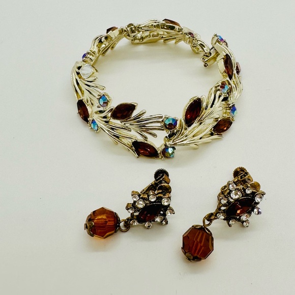 Vintage Topaz Rhinestone Bracelet & Earrings - Picture 3 of 16